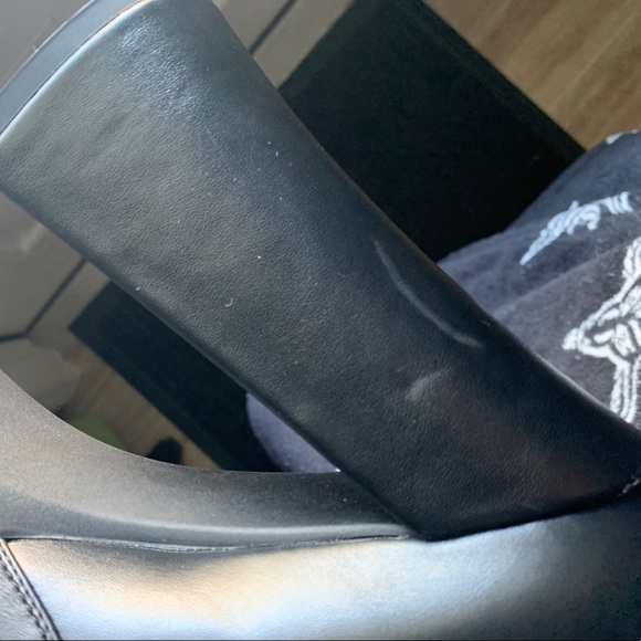 Black platform boots - Picture 4 of 7